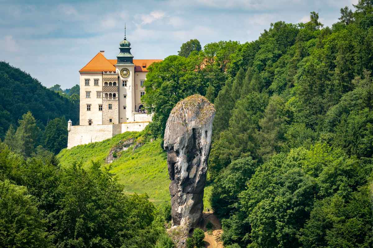 Zamek na Pieskowej Skale i Maczuga Herkulesa