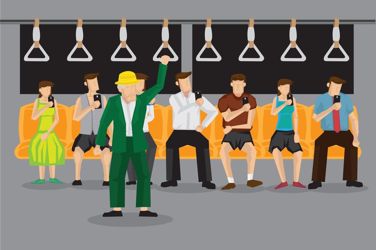 Old Man Standing inside Metro Cartoon Vector Illustration Starszy mężczyzna stoi w metrze, a młodzież siedzi