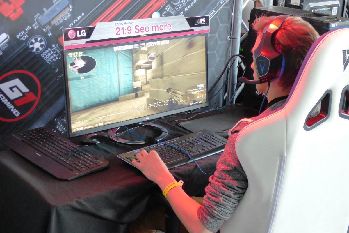 Twitch.tv – czy oglądanie transmisji gier faktycznie rozwija pasje?