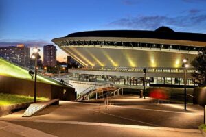 Katowice, hala Spodek, przypominająca UFO