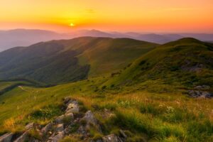 Bieszczady, połoniny o zachodzie słońca