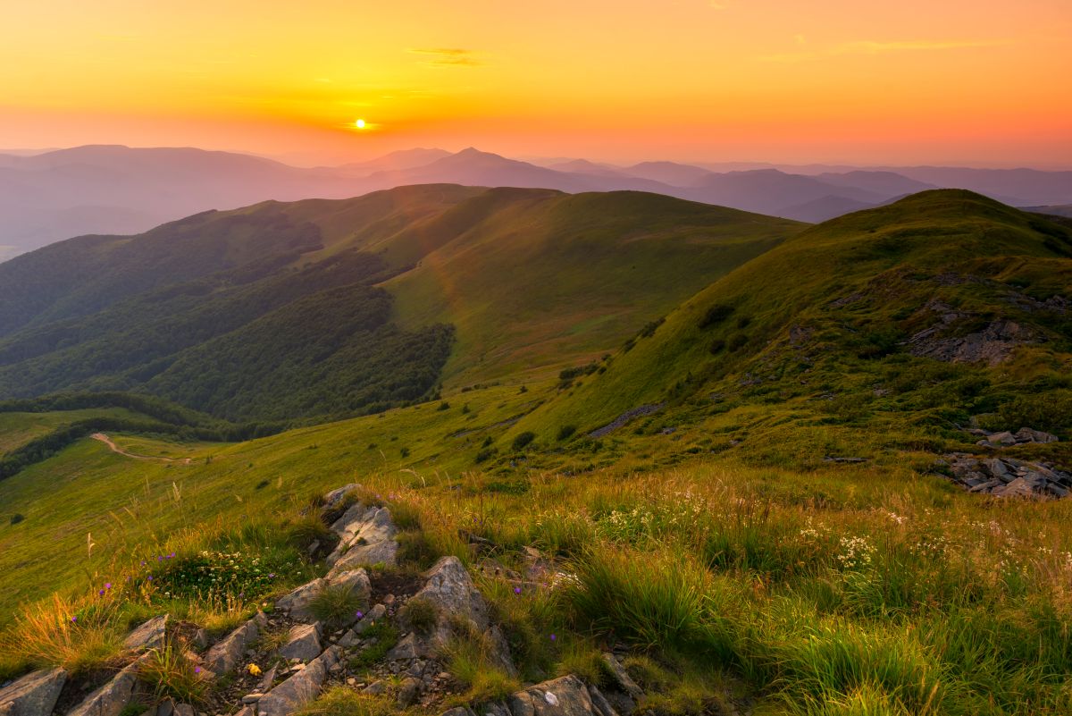 Bieszczady, połoniny o zachodzie słońca